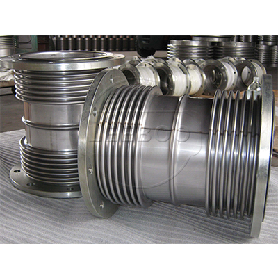 波紋<a href=http://www.zd1860.com target=_blank class=infotextkey>補(bǔ)償器</a>水平安裝和垂直安裝的正確安裝方法