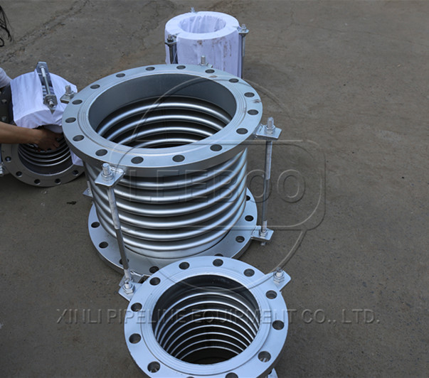 非金屬<a href=http://www.zd1860.com target=_blank class=infotextkey>補償器</a>的位移知識