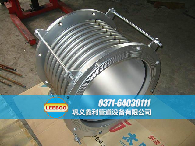 大口徑<a href=http://www.zd1860.com target=_blank class=infotextkey>補(bǔ)償器</a>的導(dǎo)流筒結(jié)構(gòu)